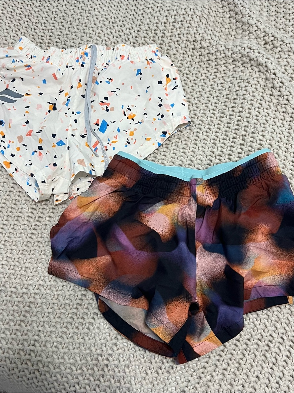 Women’sMulticolor Printed Athletic Shorts - White Confetti & Abstract Multicolor